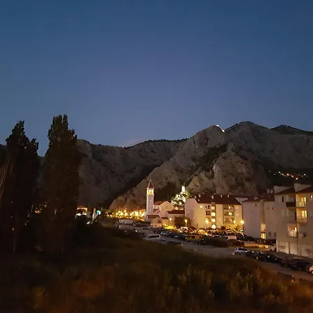 Cetina Apartment